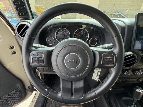 Used 2017 Jeep Wrangler Sport AWD/4WD image 13
