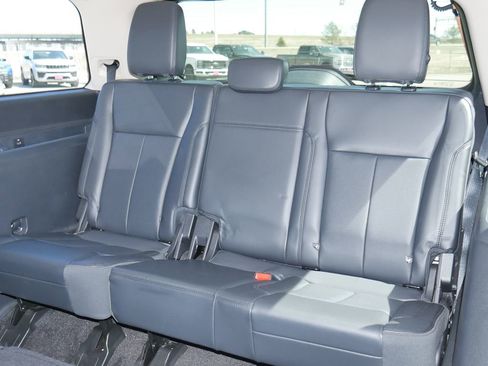 Used 2022 Ford Expedition XLT AWD/4WD image 23