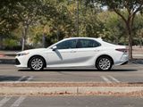 Used 2020 Toyota Camry LE image 6