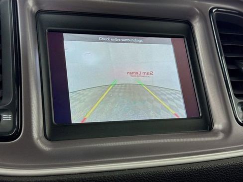 Used 2022 Dodge Challenger SXT image 13