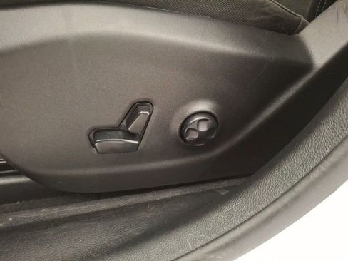 Used 2021 Jeep Cherokee Latitude Plus image 11