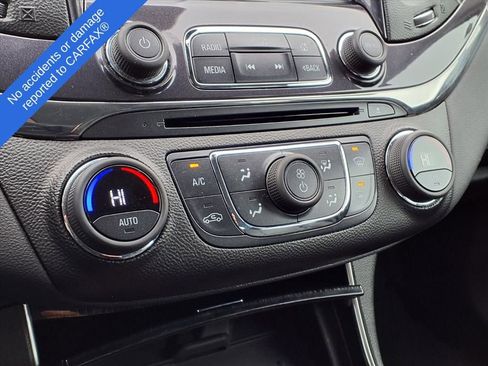 Used 2017 Chevrolet Impala Premier w/ Enhanced Convenience Package image 27