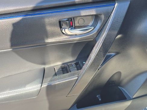 Used 2019 Toyota Corolla SE image 10