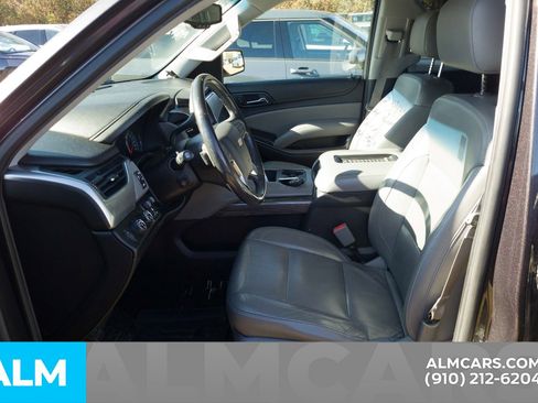 Used 2016 Chevrolet Suburban LT image 7