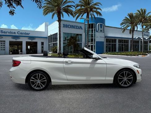Used 2018 BMW 230i Convertible RWD image 9