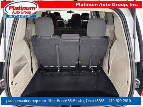 Used 2017 Dodge Grand Caravan SE FWD image 30