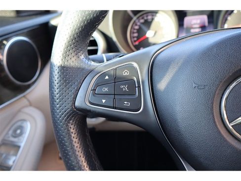 Used 2015 Mercedes-Benz C 300 Sedan image 24