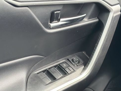 Used 2024 Toyota RAV4 XLE FWD image 17