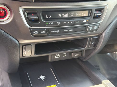 Used 2025 Honda Passport EX-L image 26