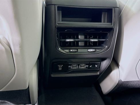 Used 2022 Jeep Grand Cherokee Overland image 30