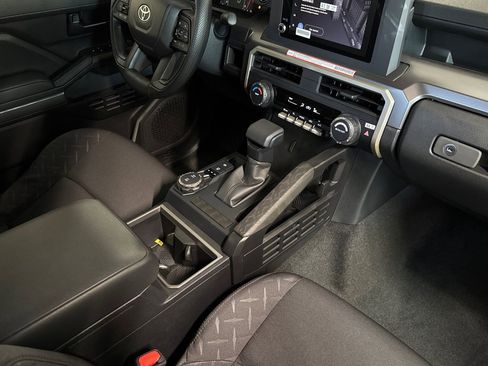 New 2026 Toyota Tacoma SR5 AWD/4WD image 17