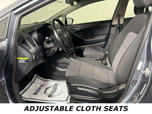 Used 2018 Kia Forte S image 9