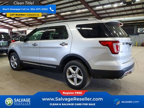 Used 2017 Ford Explorer XLT AWD/4WD image 3