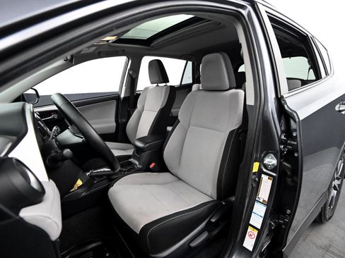 Used 2017 Toyota RAV4 XLE image 34