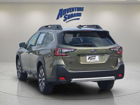 Certified 2025 Subaru Outback Limited AWD/4WD image 5