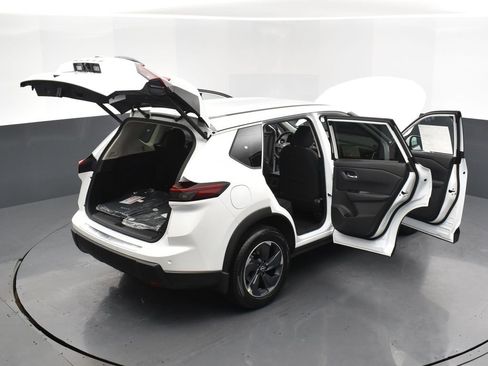 New 2026 Nissan Rogue SV w/ Cold Weather Package image 33