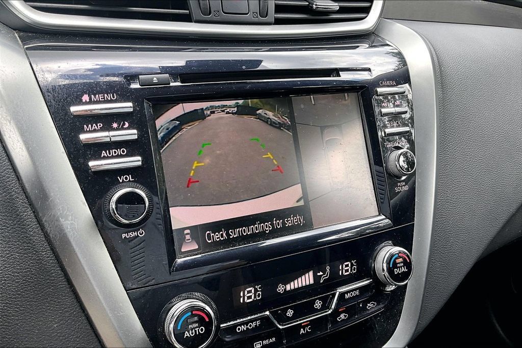 Used 2023 Nissan Murano SL AWD/4WD image 14