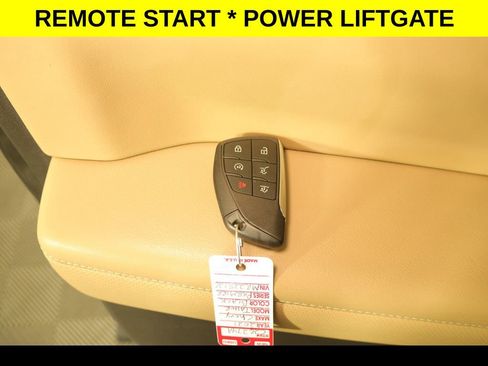 Used 2021 Chevrolet Tahoe Premier w/ Premium Package image 8