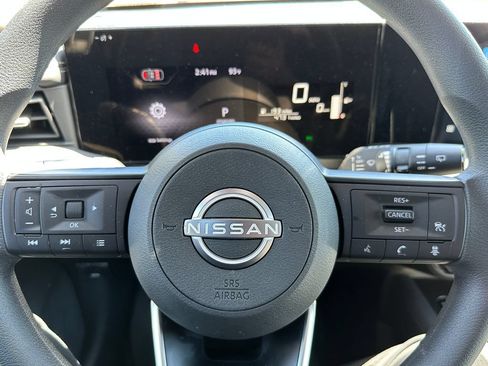 Used 2026 Nissan Kicks SV FWD image 25