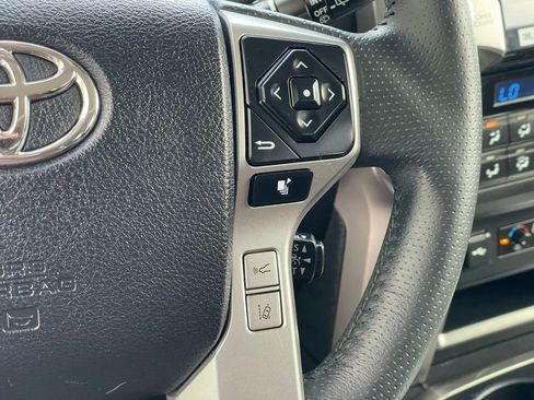 Used 2022 Toyota 4Runner Limited AWD/4WD image 20