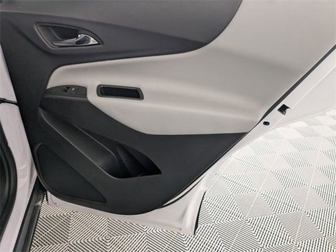 Certified 2024 Chevrolet Equinox LT image 31