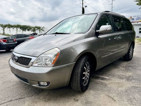 Used 2011 Kia Sedona EX FWD image 7