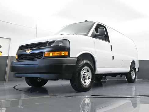 New 2025 Chevrolet Express 2500 w/ Driver Convenience Package image 38