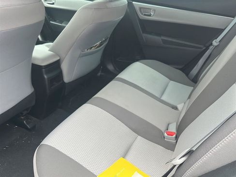 Used 2019 Toyota Corolla LE FWD image 4