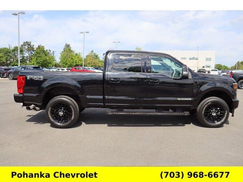 Used 2022 Ford F250 Lariat w/ Black Appearance Package AWD/4WD image 7