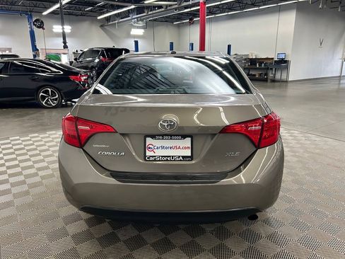 Used 2018 Toyota Corolla XLE w/ Carpet Mat Package (TMS) FWD image 6