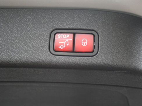 Used 2015 Mercedes-Benz GL 450 4MATIC image 9