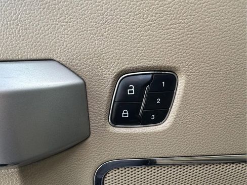 Used 2019 Ford F150 Lariat image 15