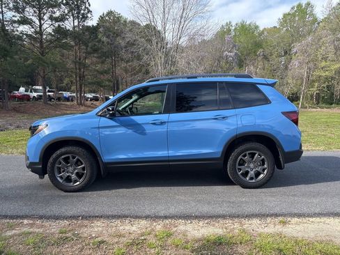 Used 2024 Honda Passport TrailSport image 8