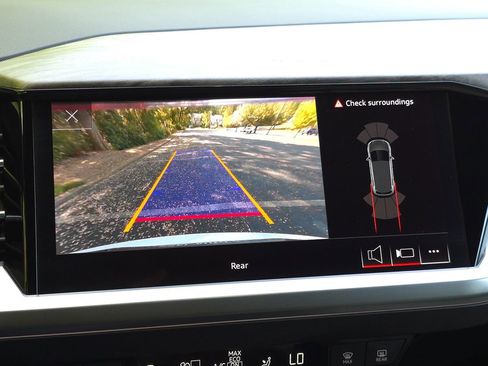 Used 2023 Audi Q4 e-tron Premium w/ Convenience Package image 30