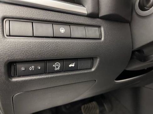 New 2026 Nissan Rogue SV w/ Cold Weather Package FWD image 30