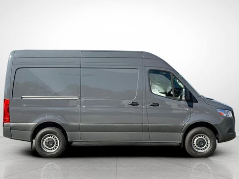 Used 2024 Mercedes-Benz Sprinter 144 Cargo image 22