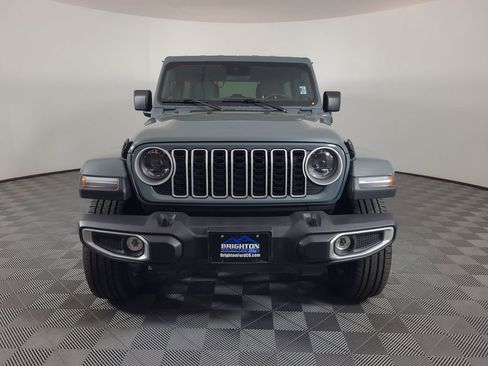 Used 2025 Jeep Wrangler Unlimited Sahara AWD/4WD image 8