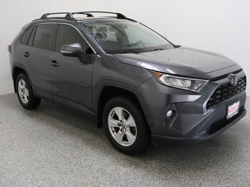 Used 2021 Toyota RAV4 XLE FWD image 4