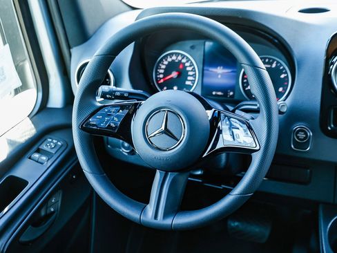 New 2025 Mercedes-Benz Sprinter 2500 image 13