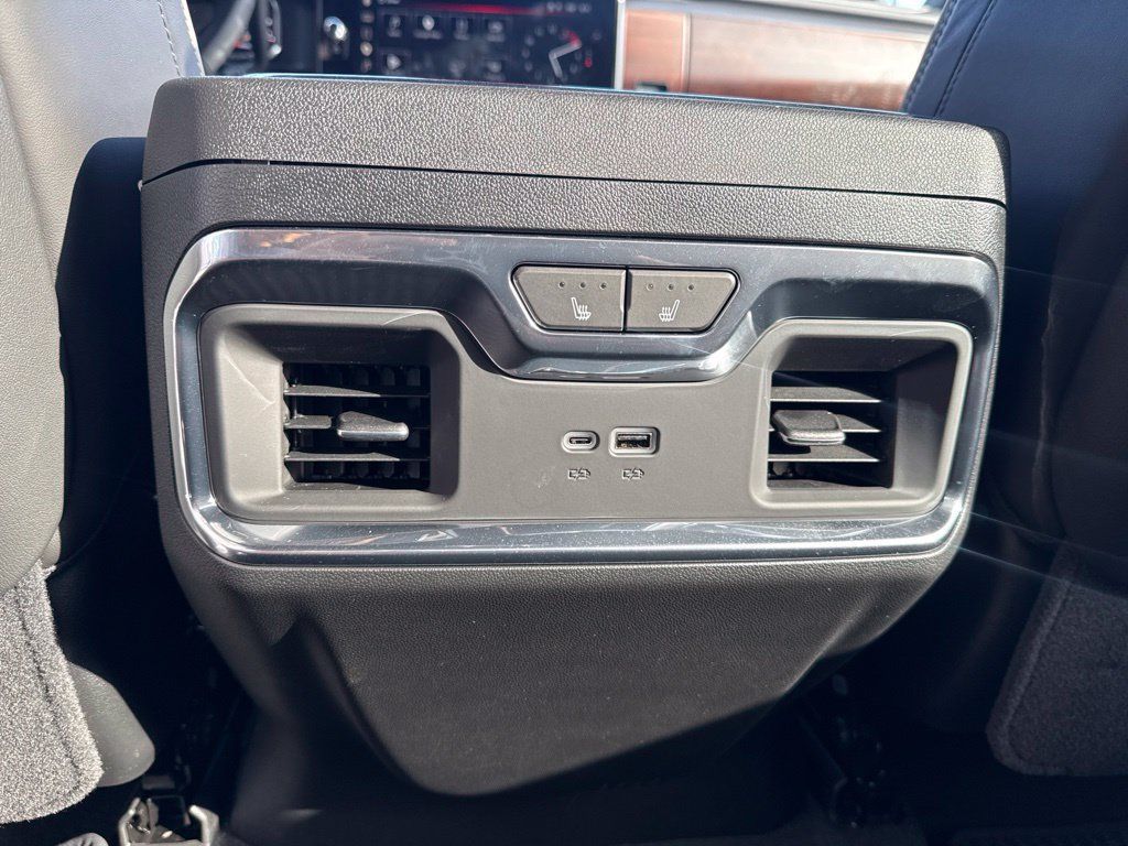 Certified 2026 GMC Sierra 2500 Denali Ultimate AWD/4WD image 24