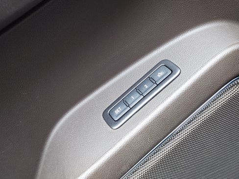 Used 2018 GMC Yukon Denali w/ Open Road Package image 27