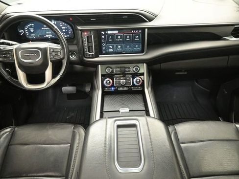 Used 2022 GMC Yukon XL Denali w/ Max Trailering Package AWD/4WD image 23