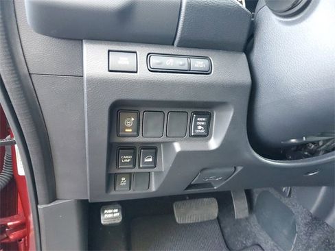 Used 2024 Nissan Frontier SL w/ Technology Package image 27