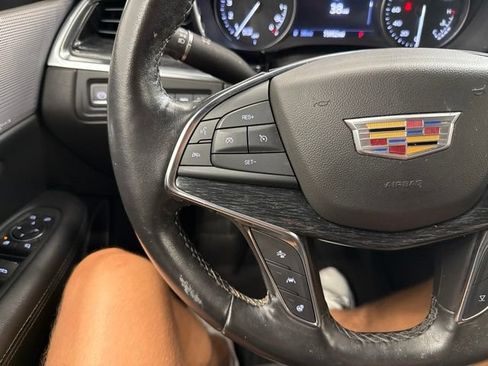 Used 2022 Cadillac XT5 Premium Luxury w/ Technology Package AWD/4WD image 23