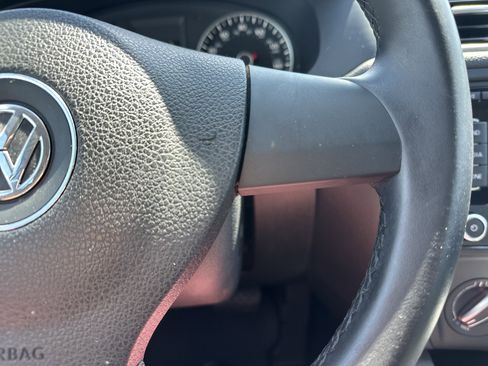 Used 2014 Volkswagen Jetta SEL FWD image 19