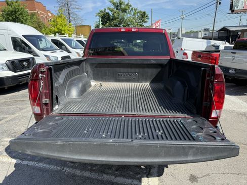 Used 2022 RAM 1500 Classic SLT RWD image 24