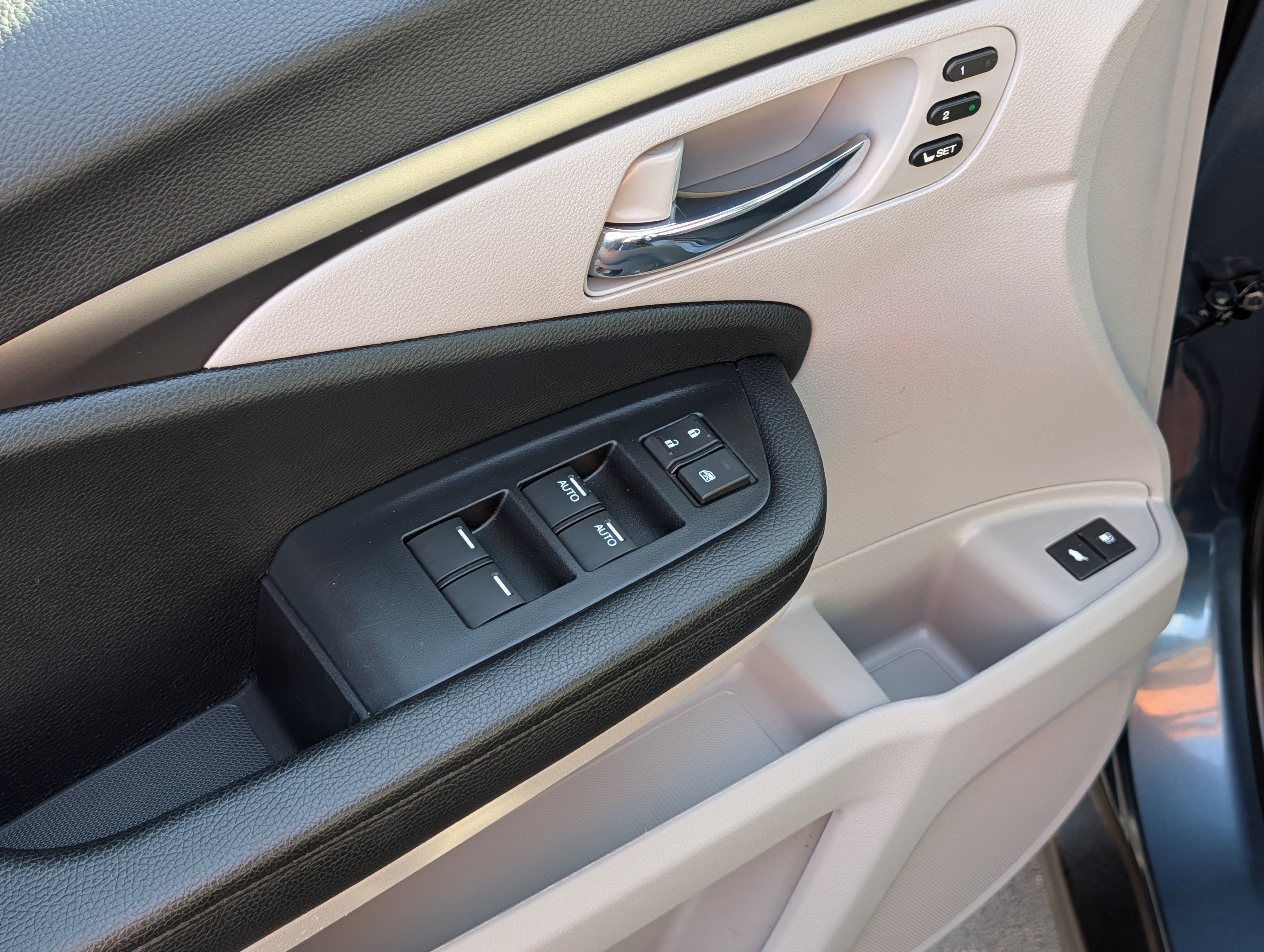 Used 2022 Honda Pilot Special Edition image 19