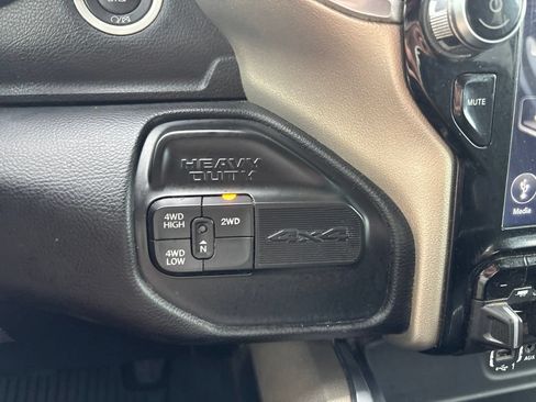 Used 2021 RAM 3500 Laramie AWD/4WD image 19