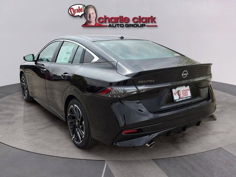 New 2026 Nissan Sentra SR w/ Floor Mat Package FWD image 4