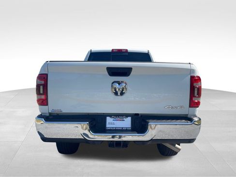 Used 2024 RAM 2500 Tradesman w/ Chrome Appearance Group image 6